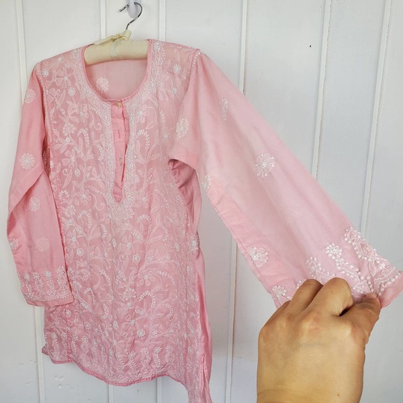 Vintage Hand Embroidered Pink Cotton Floral Bohemian Henley Womens Medium - Picture 3 of 9